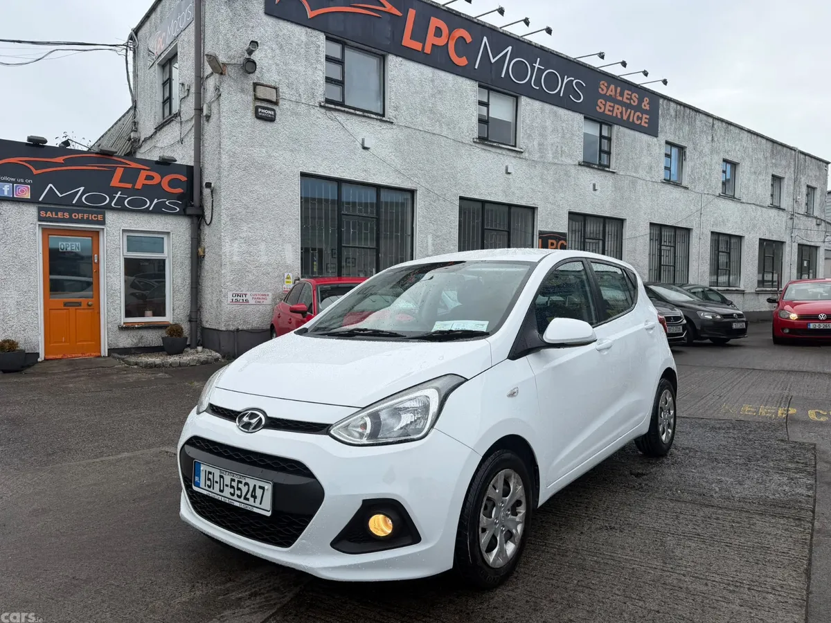 Hyundai i10 Hatchback, Petrol, 2015, White