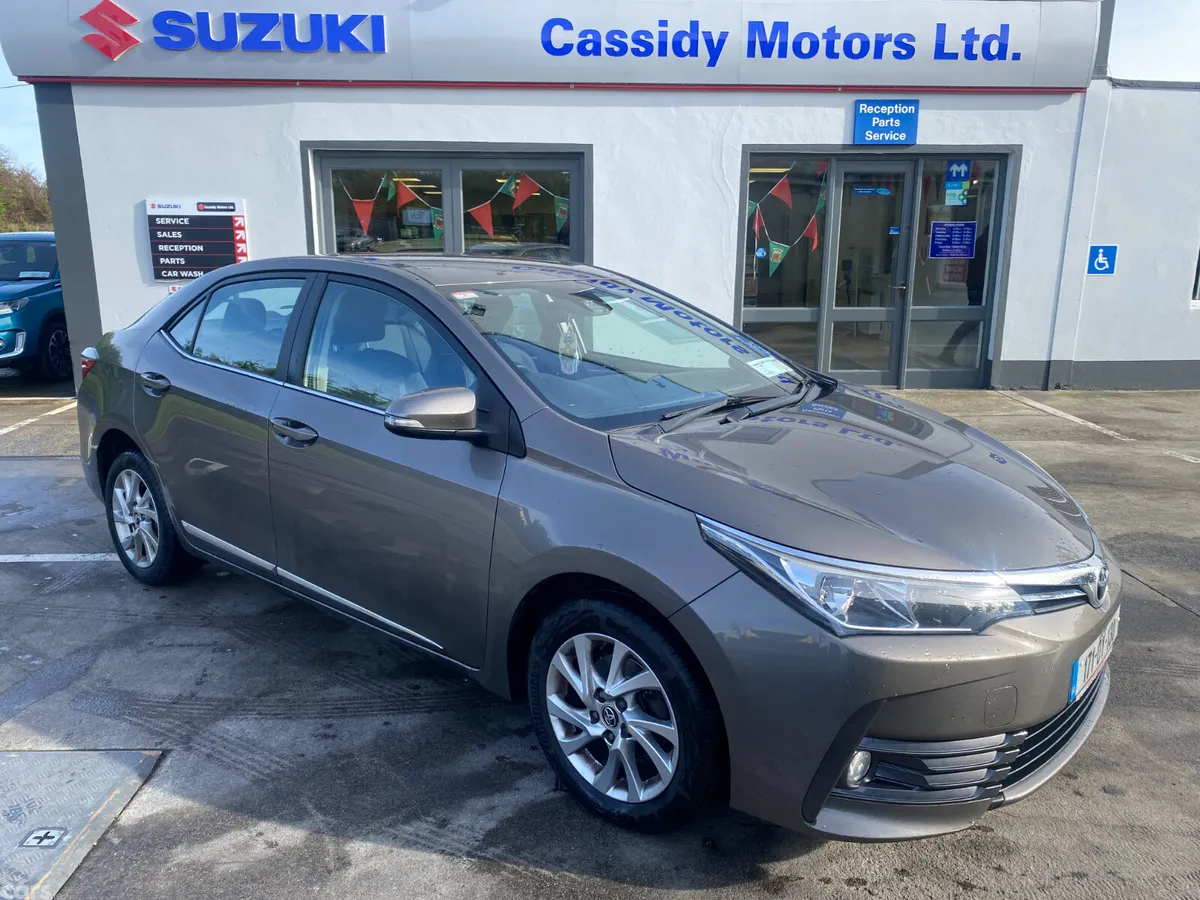 Toyota Corolla Saloon, Petrol, 2017, Grey