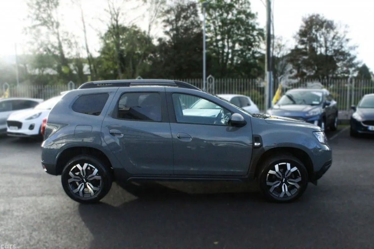 Dacia Duster SUV, Diesel, 2023, Grey