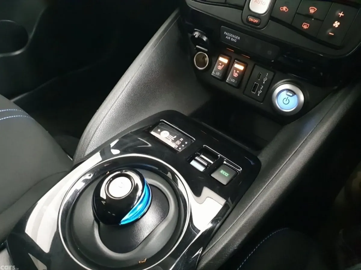 Nissan Leaf Hatchback, Electric, 2023, White