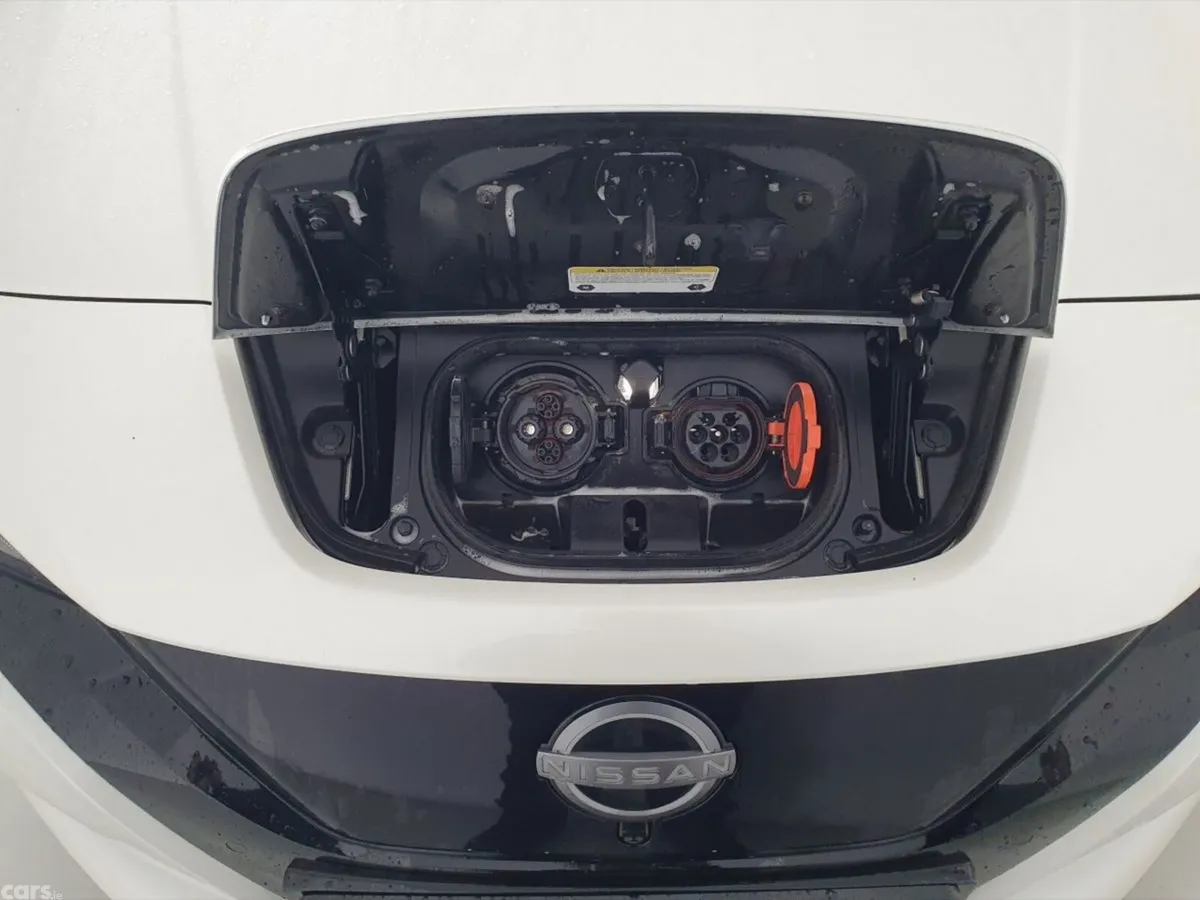 Nissan Leaf Hatchback, Electric, 2023, White