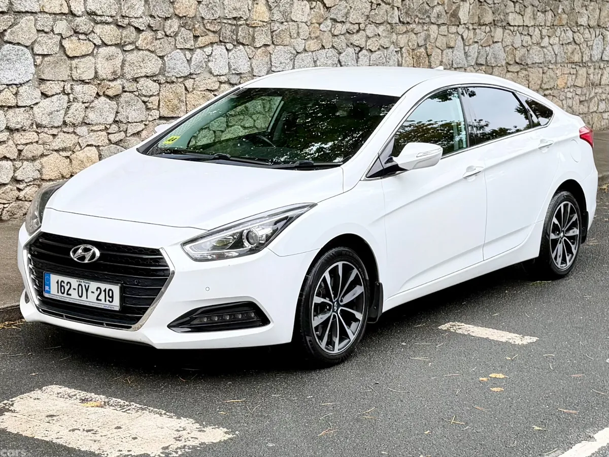 Hyundai i40 Saloon, Diesel, 2016, White