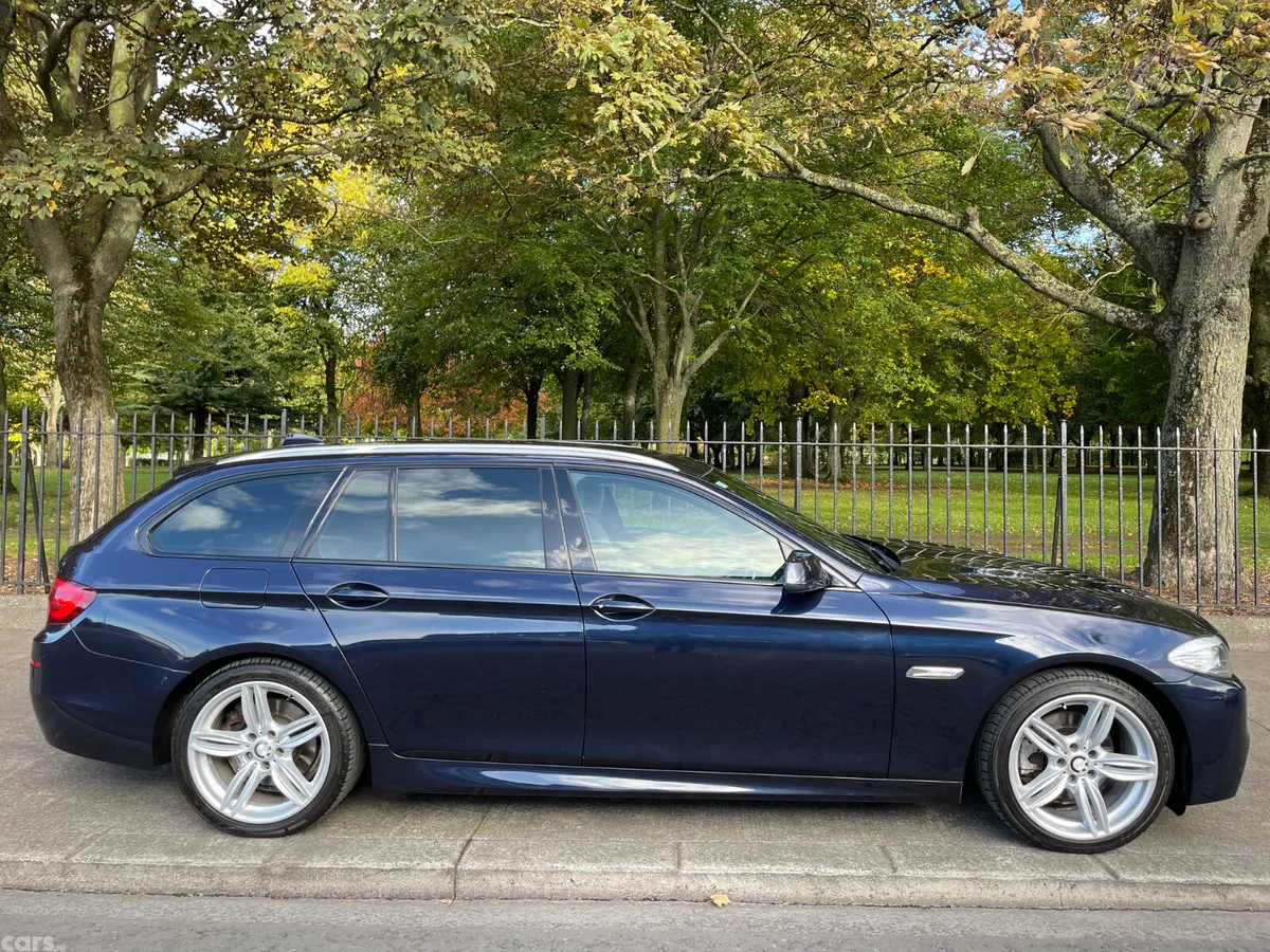 BMW 5-Series Estate, Diesel, 2012, Blue