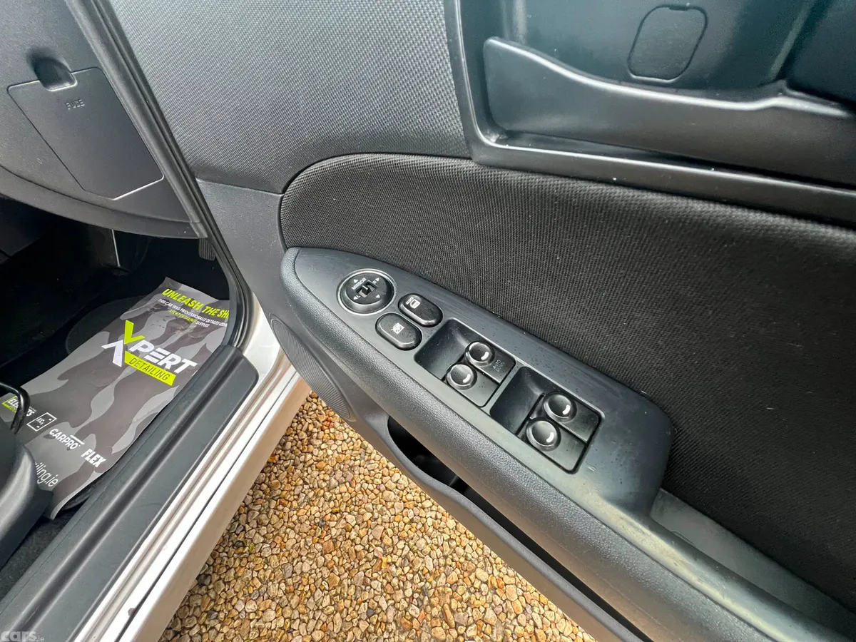 Hyundai i30 Hatchback, Diesel, 2011, Silver