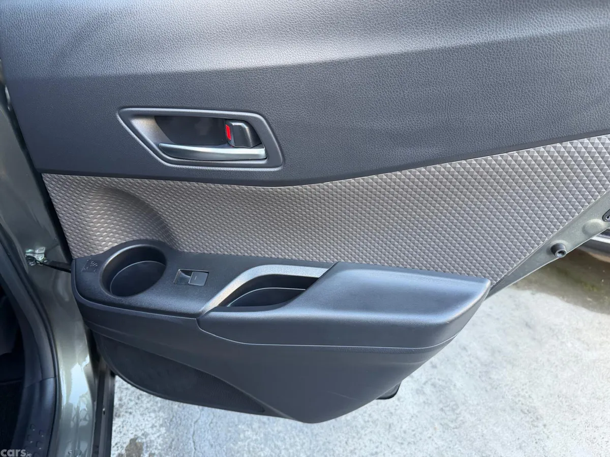 Toyota C-HR Hatchback, Petrol Hybrid, 2020, Green