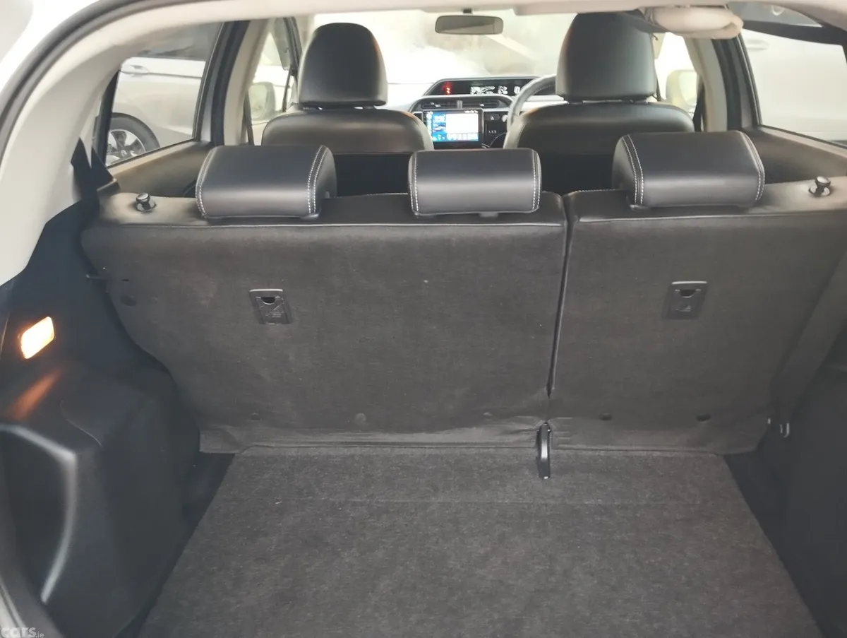 Toyota Aqua Hatchback, Petrol Hybrid, 2015, Silver