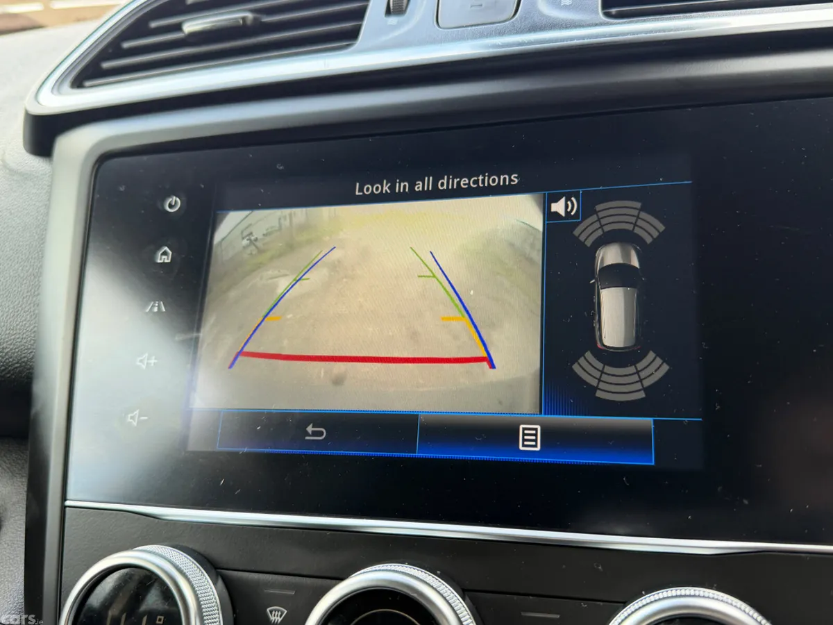 Renault Kadjar SUV, Diesel, 2019, Green