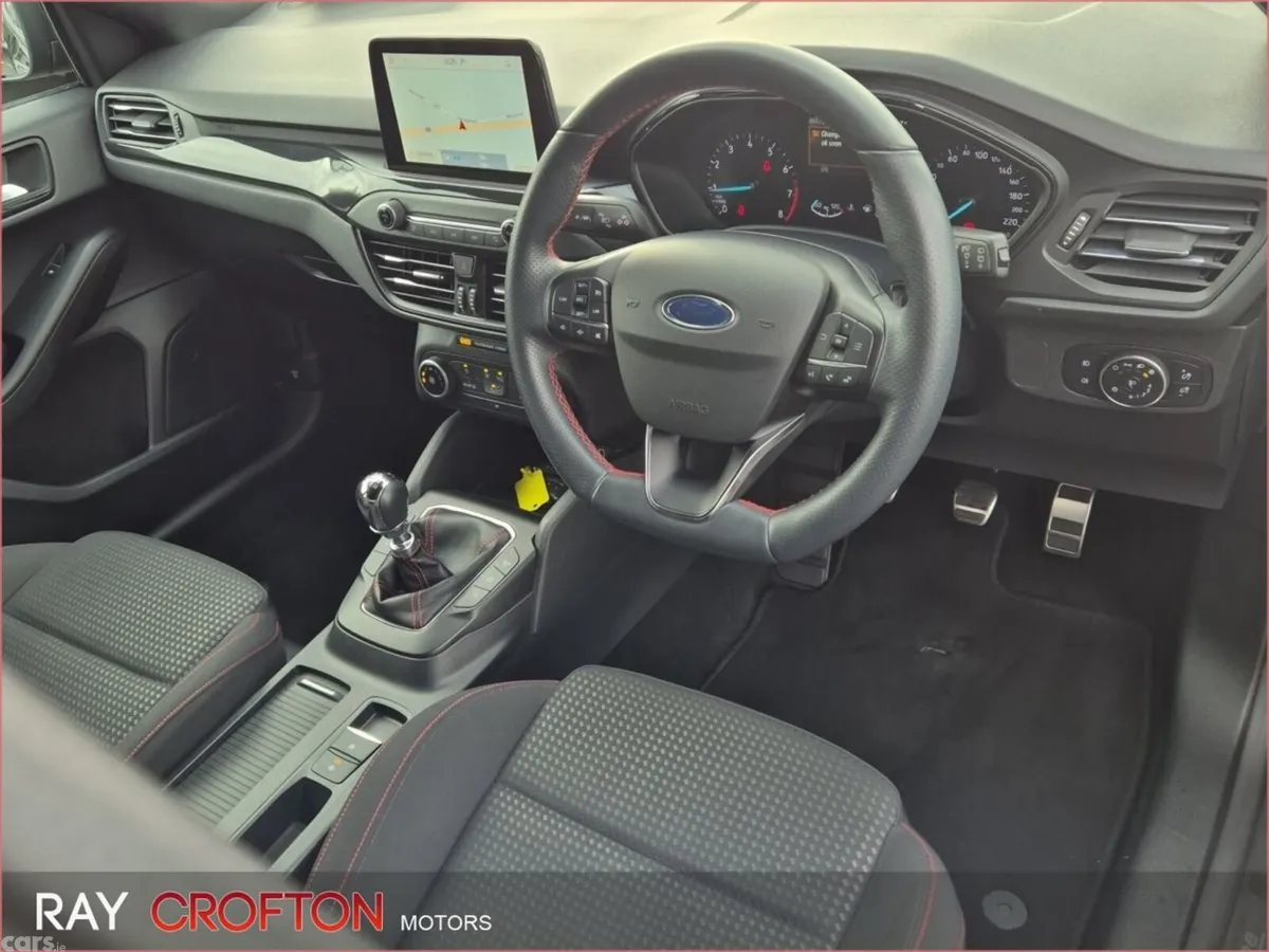 Ford Focus Hatchback, Petrol Hybrid, 2021, Grey