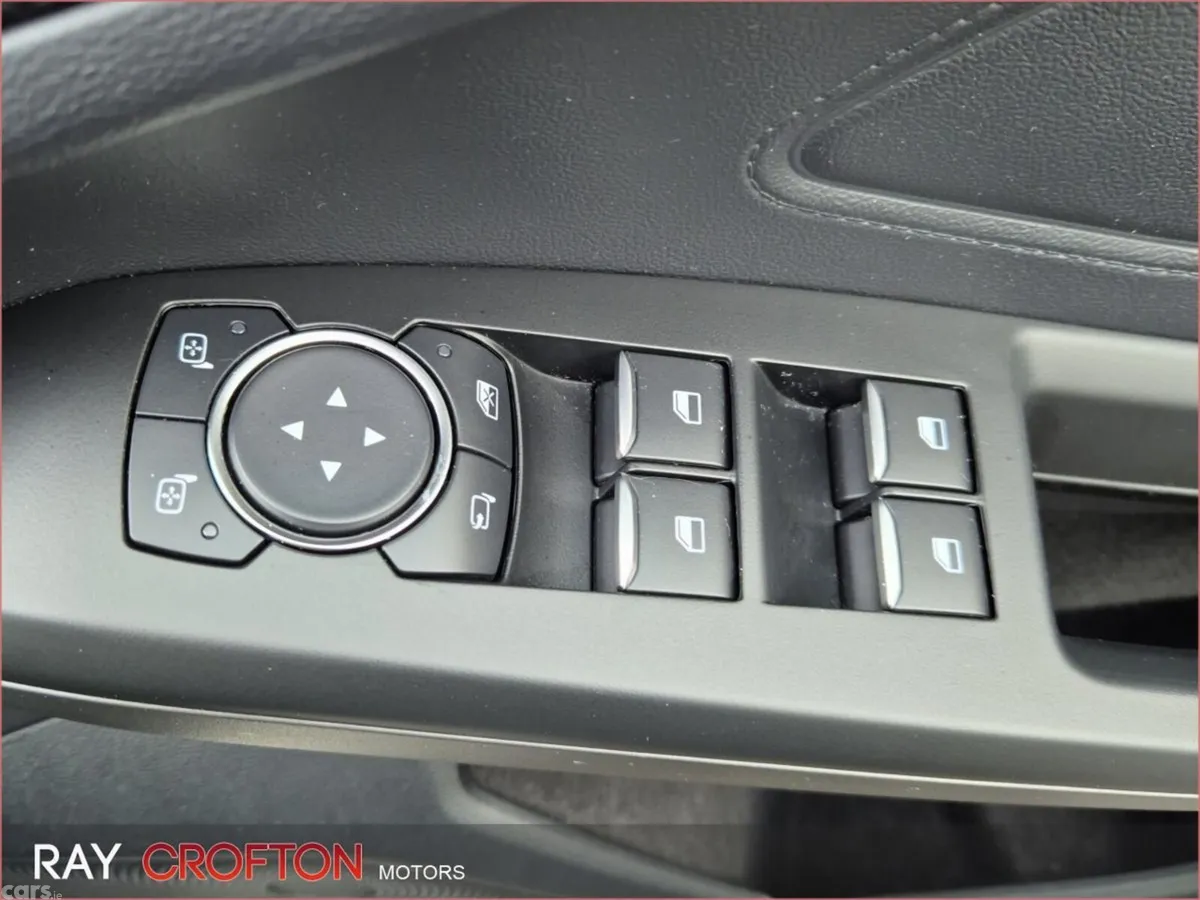 Ford Focus Hatchback, Petrol Hybrid, 2021, Grey