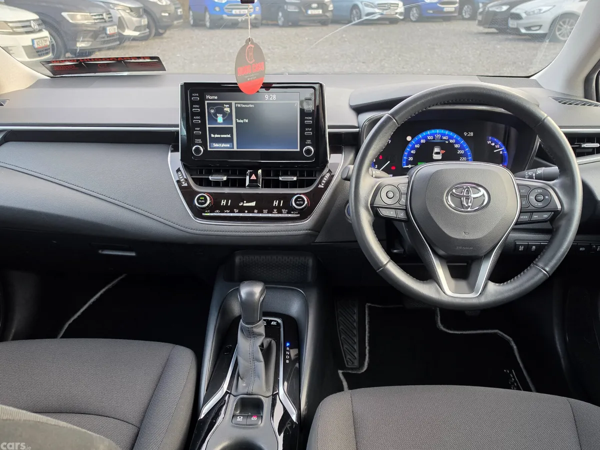 Toyota Corolla Saloon, Petrol Hybrid, 2020, Red