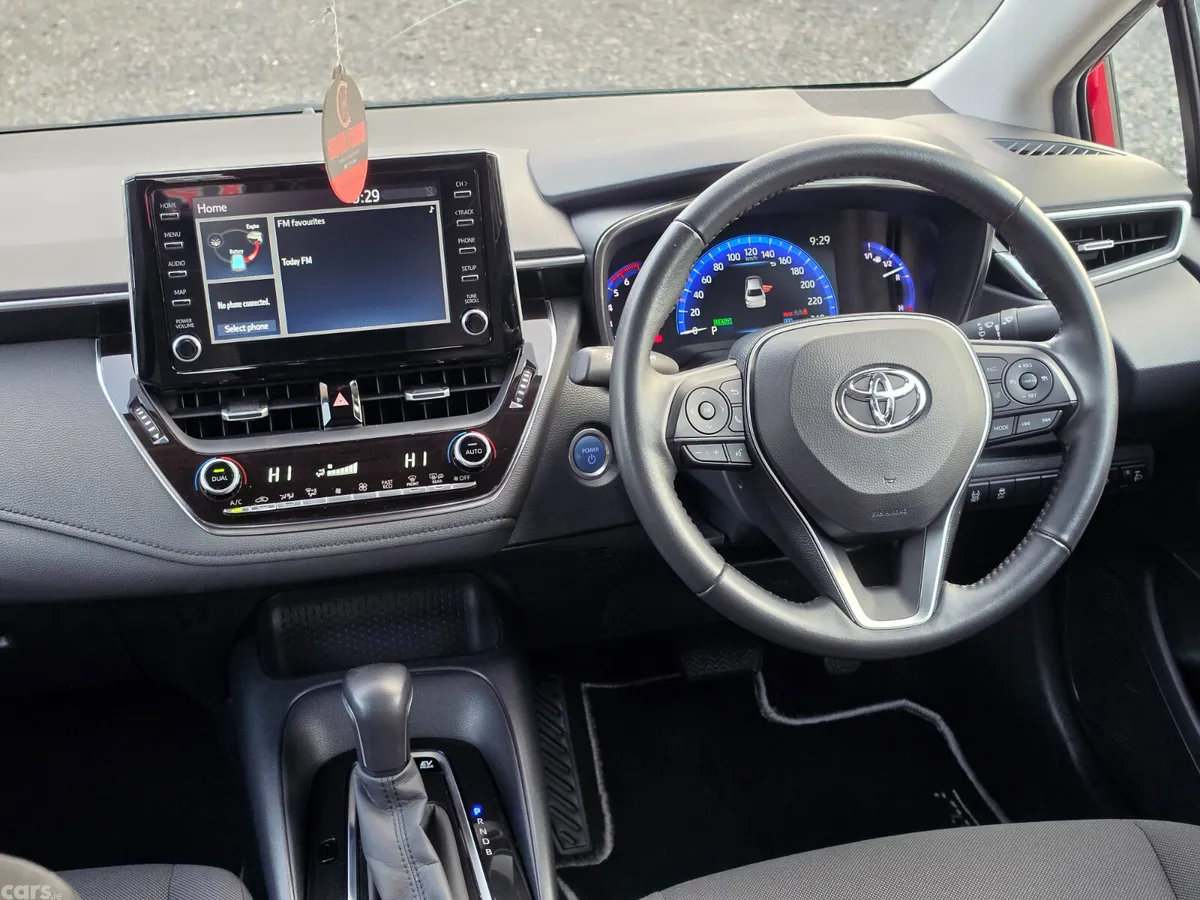 Toyota Corolla Saloon, Petrol Hybrid, 2020, Red
