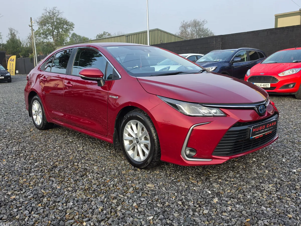 Toyota Corolla Saloon, Petrol Hybrid, 2020, Red