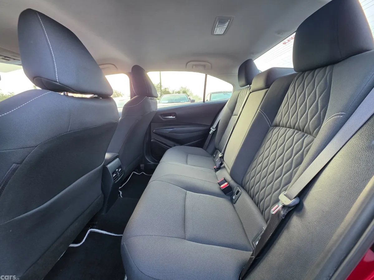 Toyota Corolla Saloon, Petrol Hybrid, 2020, Red