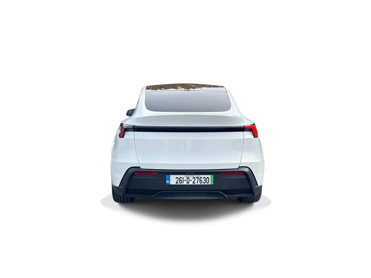 Tesla Model Y MPV, Electric, 2026, White