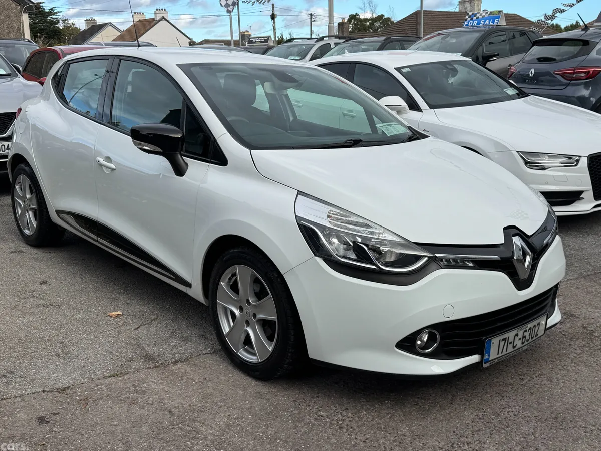 Renault Clio Hatchback, Petrol, 2017, White