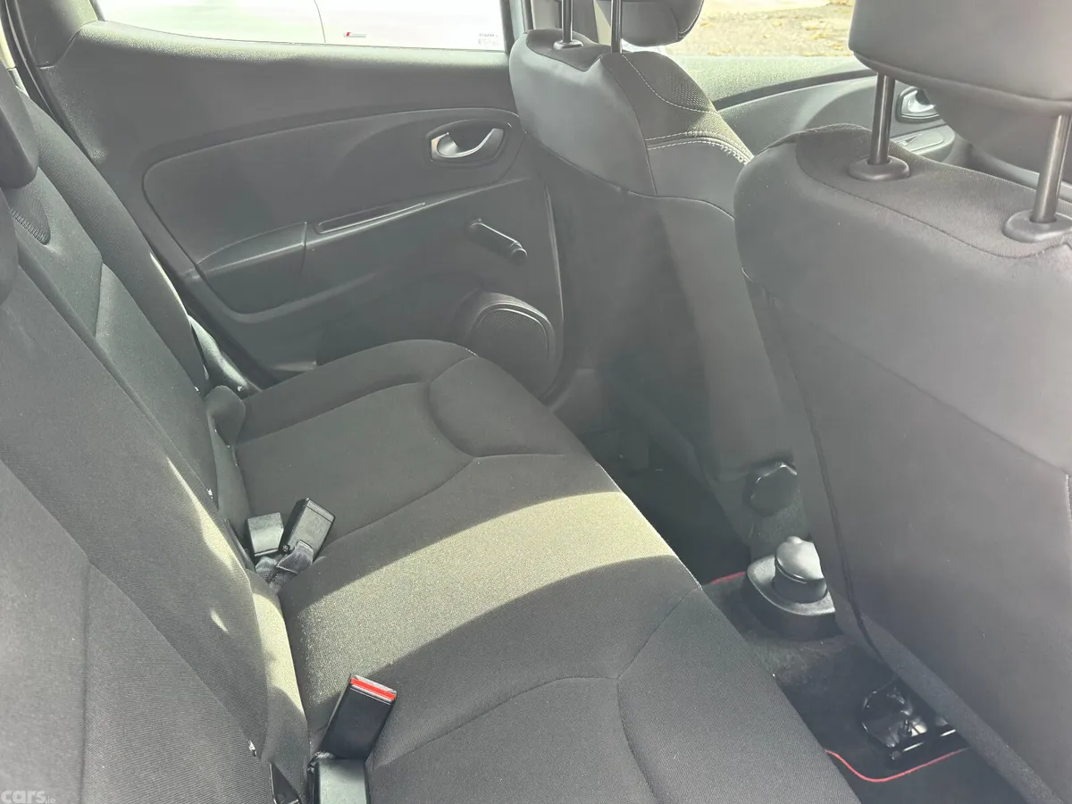 Renault Clio Hatchback, Petrol, 2017, White
