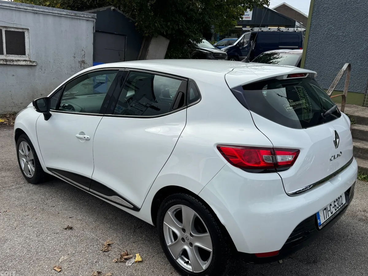 Renault Clio Hatchback, Petrol, 2017, White