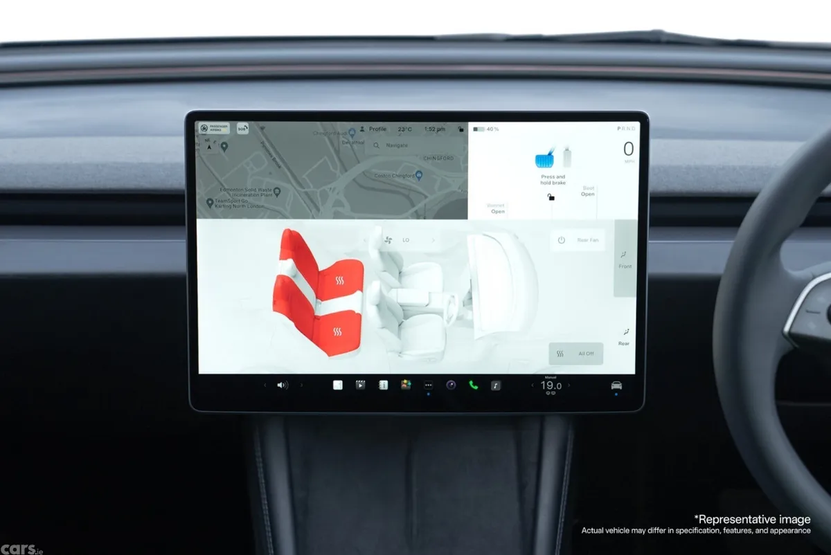 Tesla Model 3 Saloon, Electric, 2025, Red