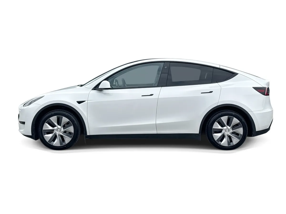 Tesla Model Y Saloon, Electric, 2023, White