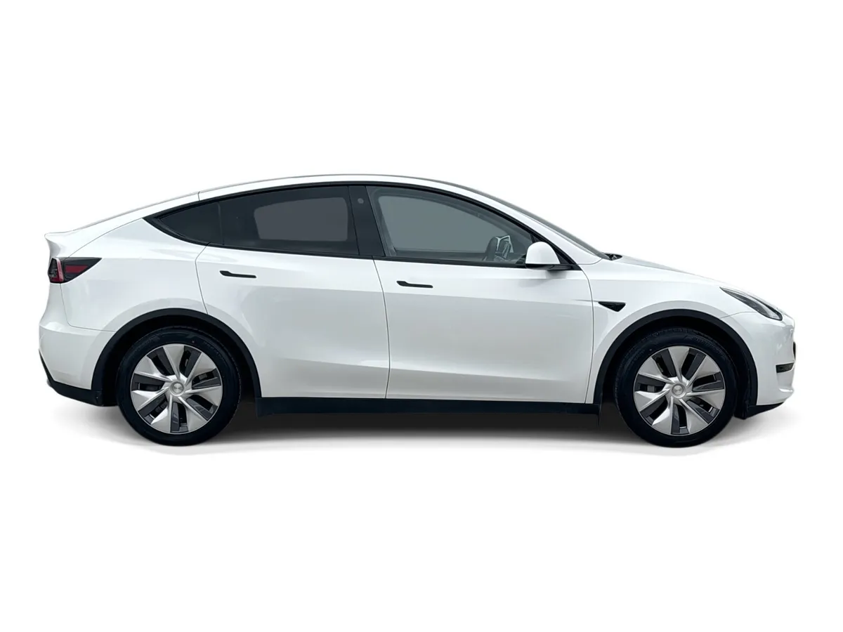 Tesla Model Y Saloon, Electric, 2023, White