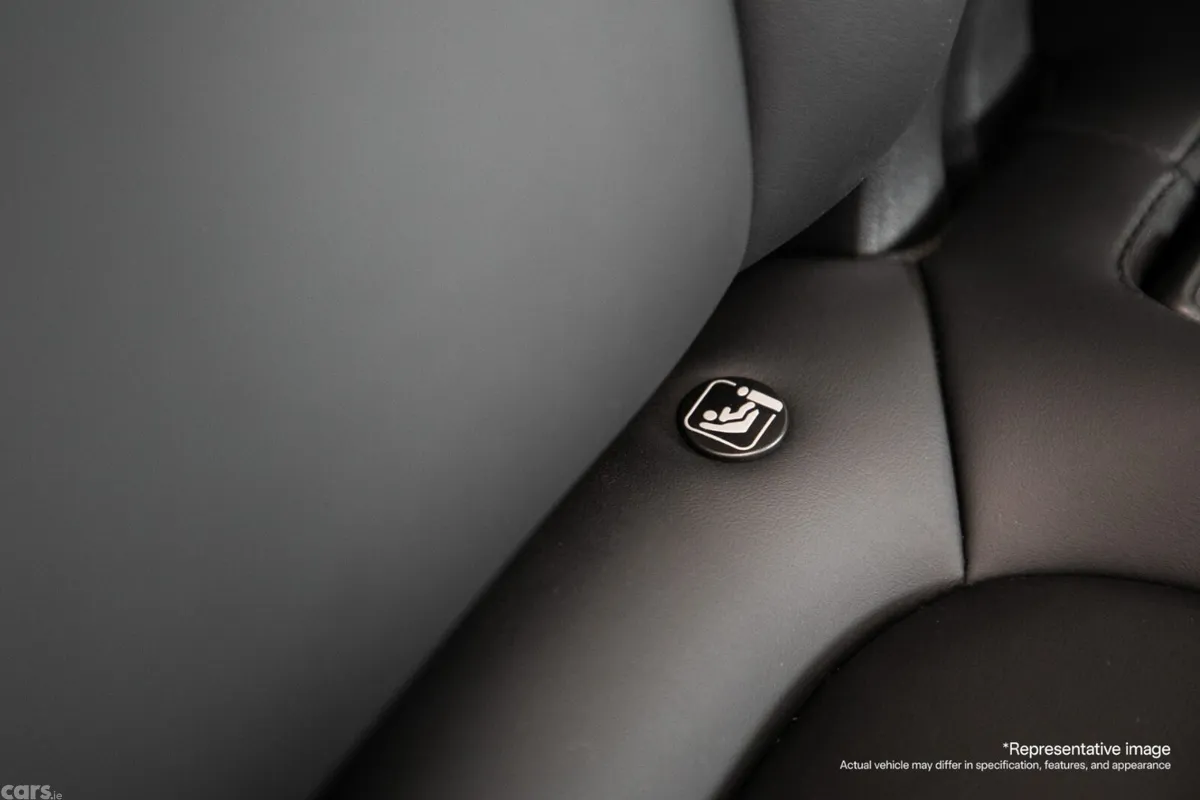 Tesla Model Y Saloon, Electric, 2023, White