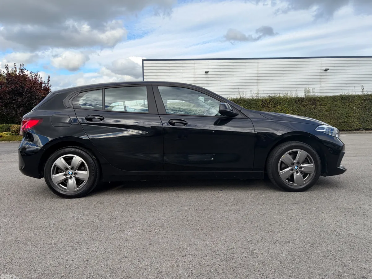 BMW 1-Series Hatchback, Diesel, 2022, Black