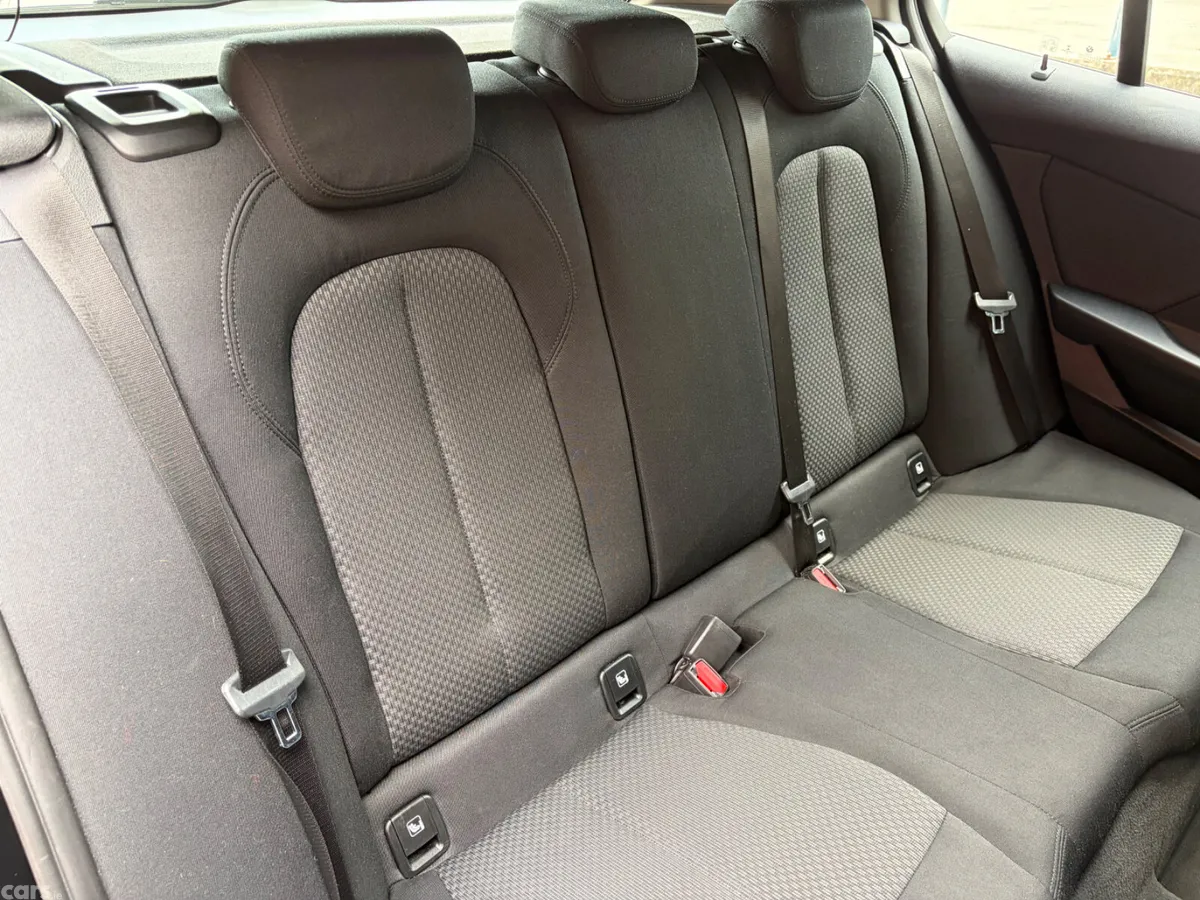 BMW 1-Series Hatchback, Diesel, 2022, Black