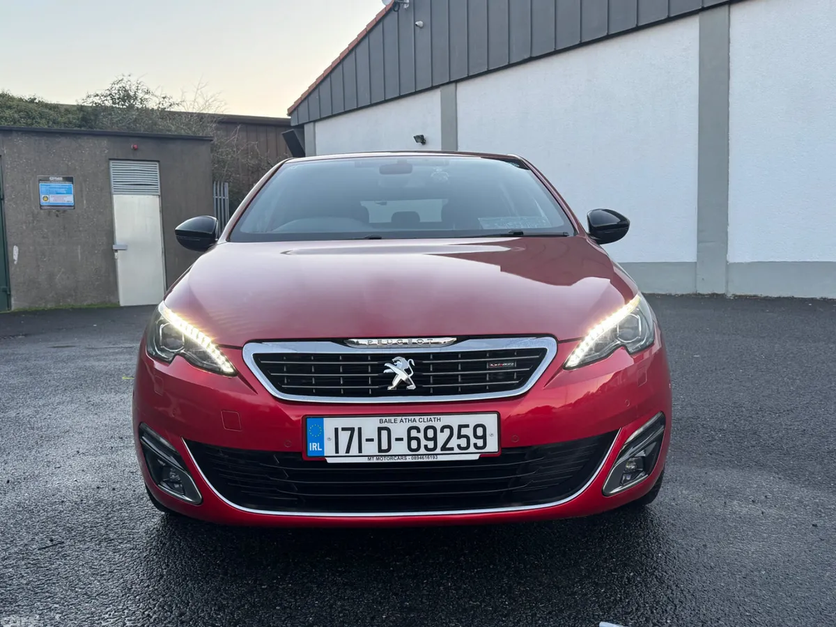 Peugeot 307 Hatchback, Petrol, 2017, Red