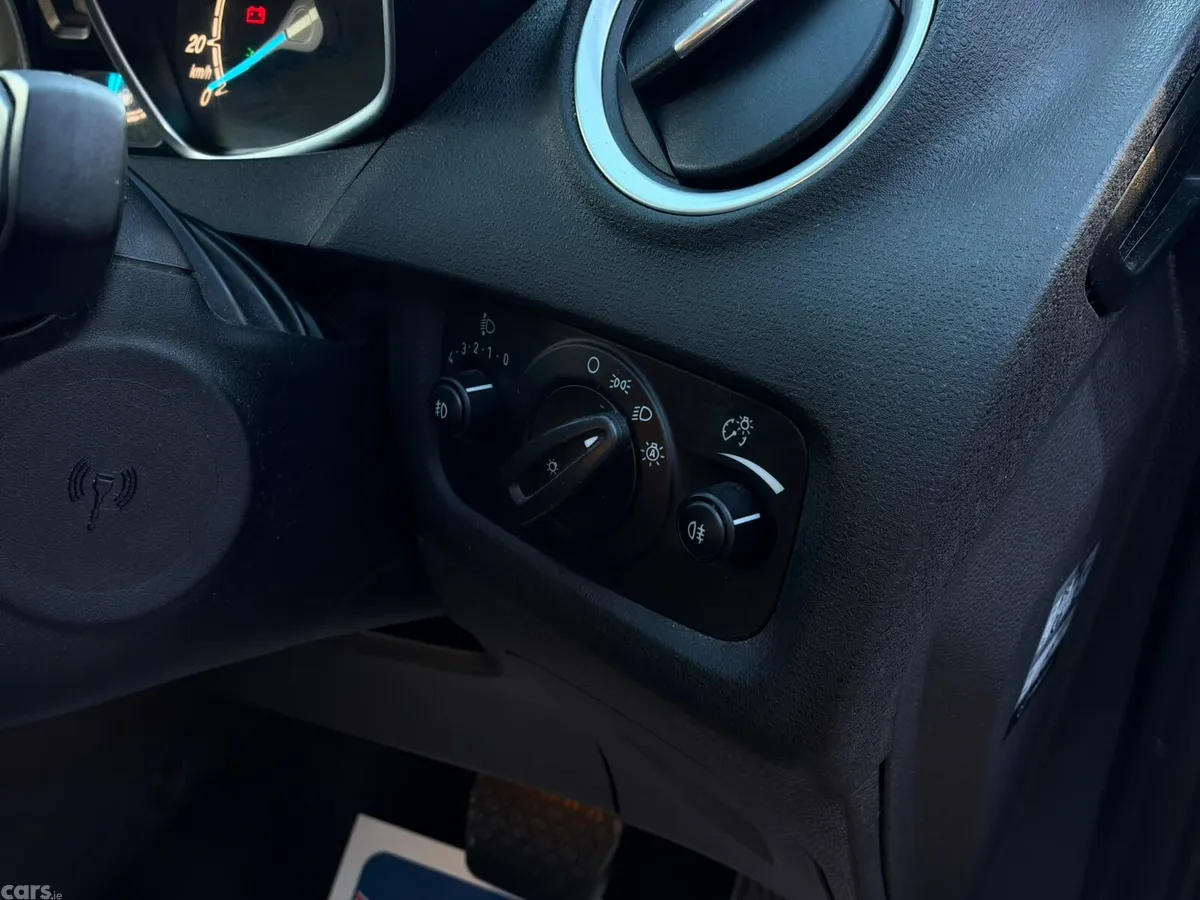 Ford Fiesta Hatchback, Petrol, 2015, Other
