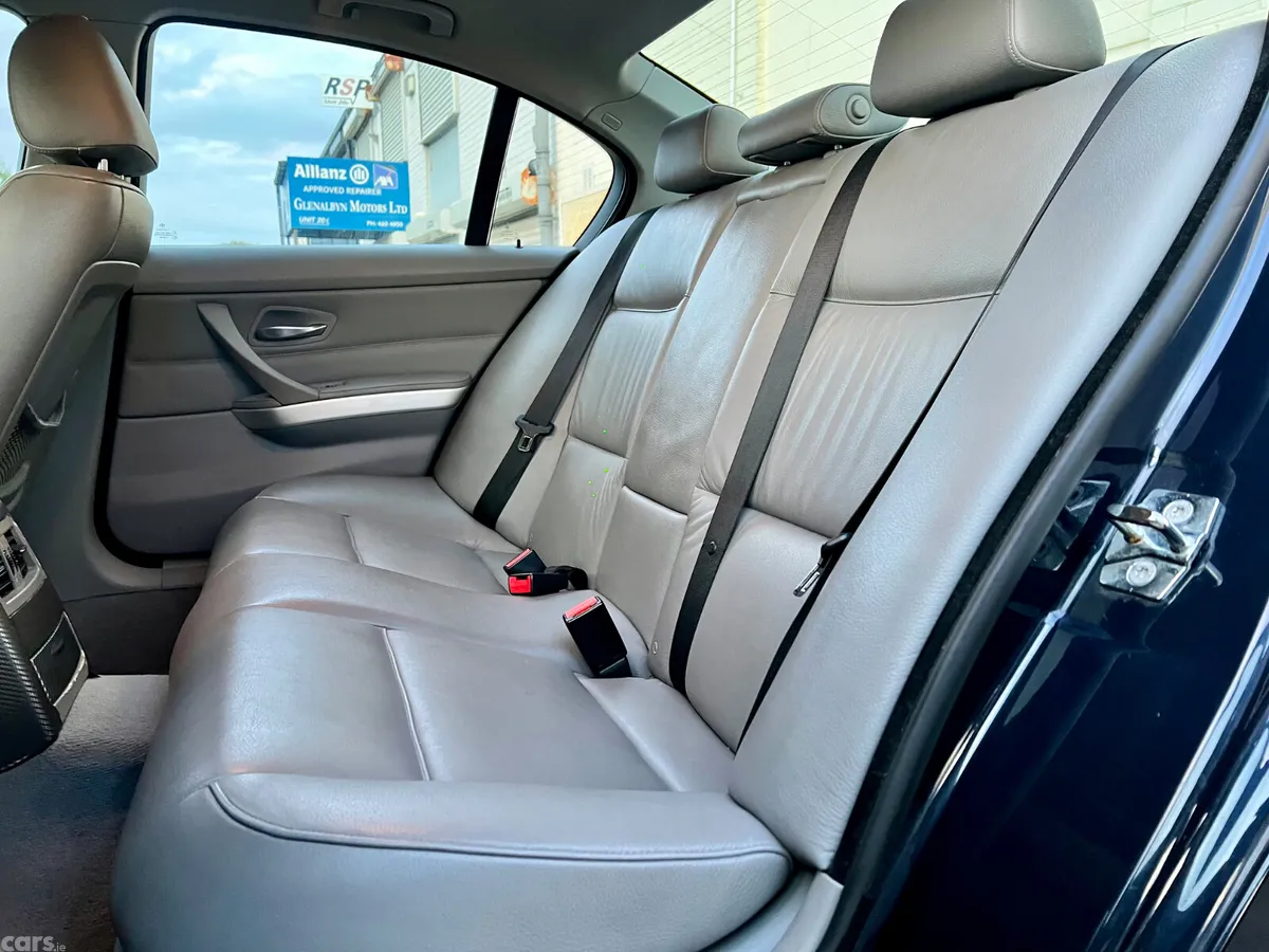 BMW 3-Series Saloon, Petrol, 2007, Blue