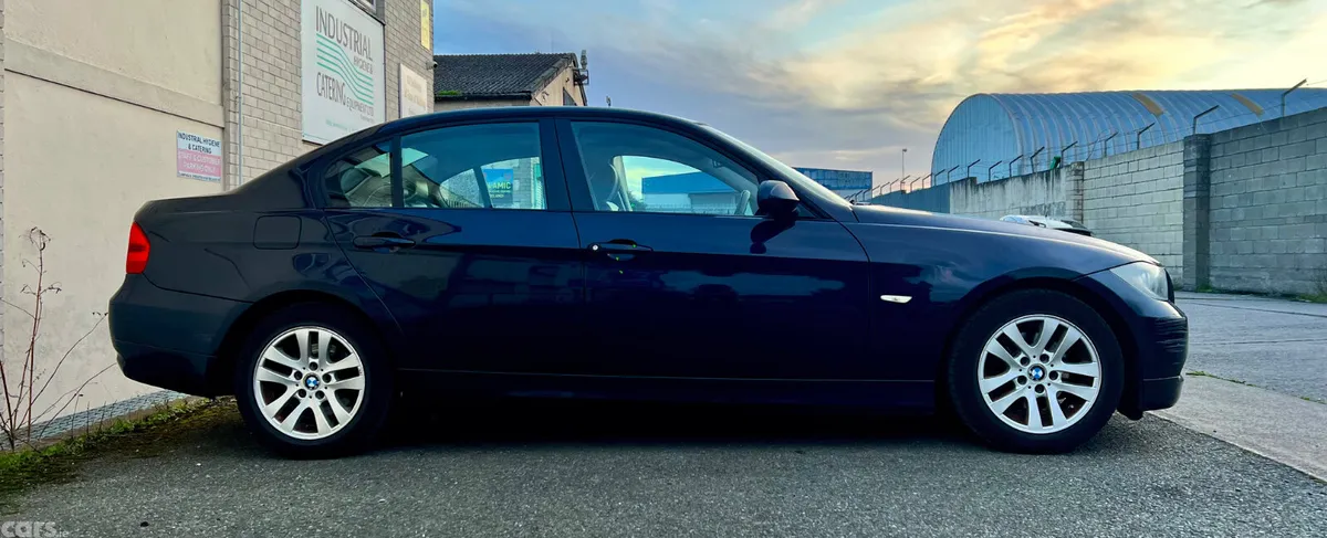 BMW 3-Series Saloon, Petrol, 2007, Blue