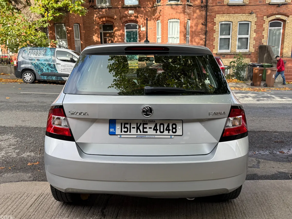 Skoda Fabia Hatchback, Petrol, 2015, Silver