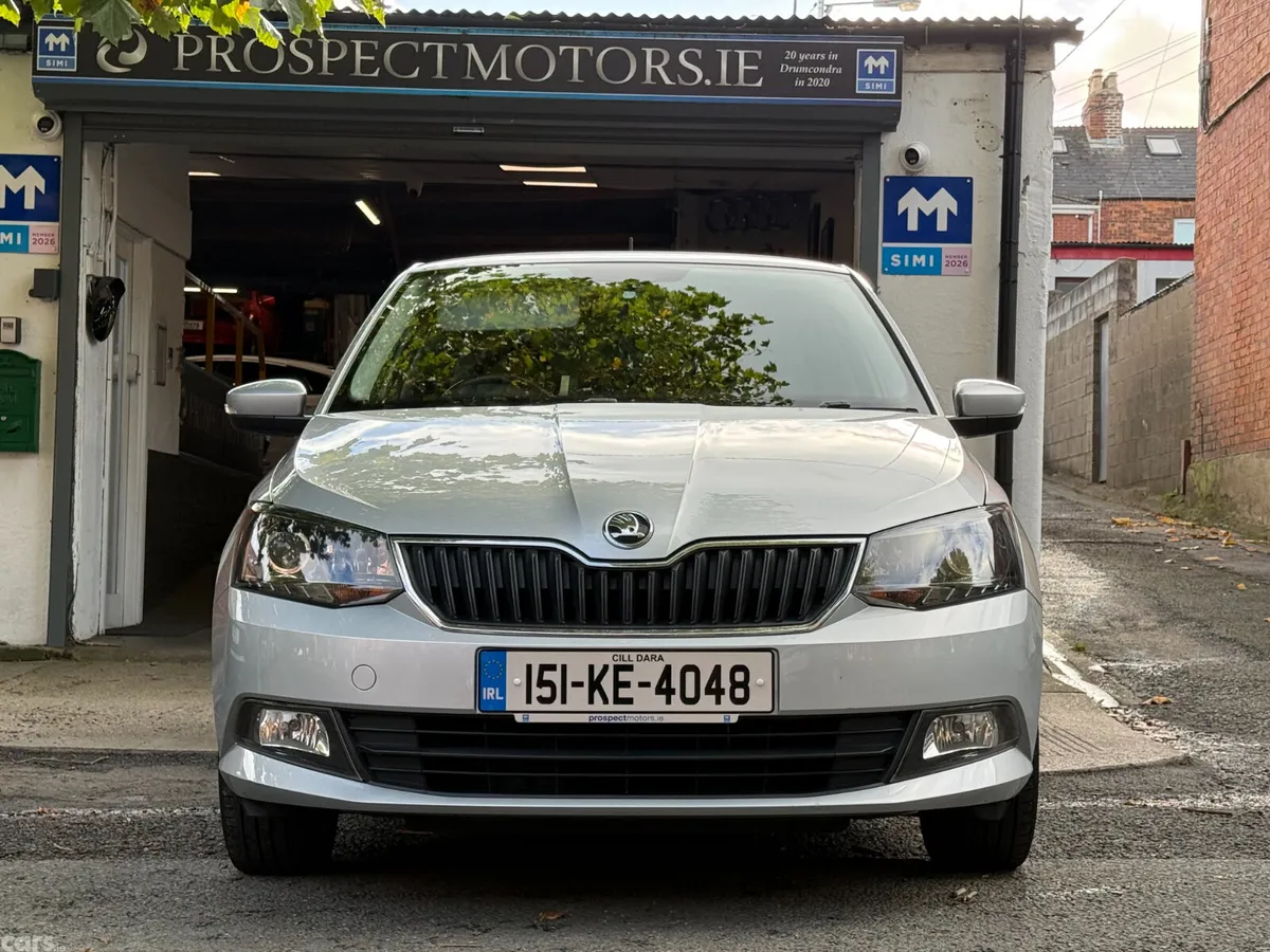 Skoda Fabia Hatchback, Petrol, 2015, Silver