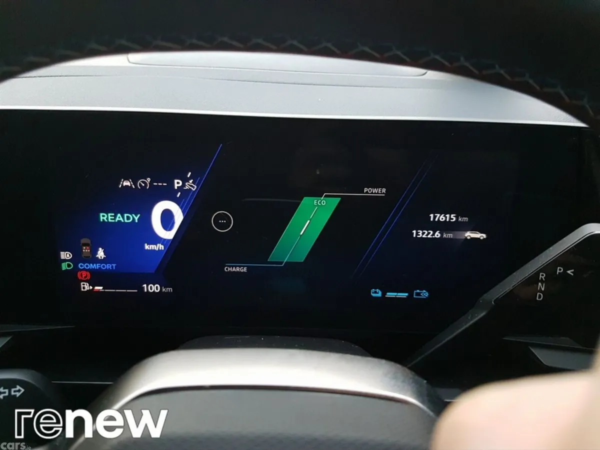 Renault Austral SUV, Petrol Hybrid, 2025, White