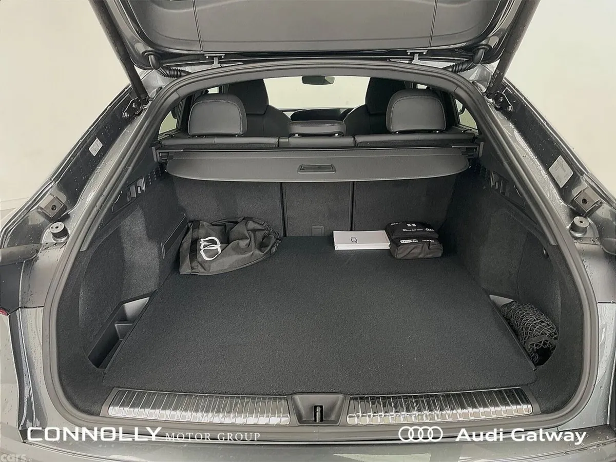 Audi Q5 SUV, Petrol Plug-in Hybrid, 2027, Grey