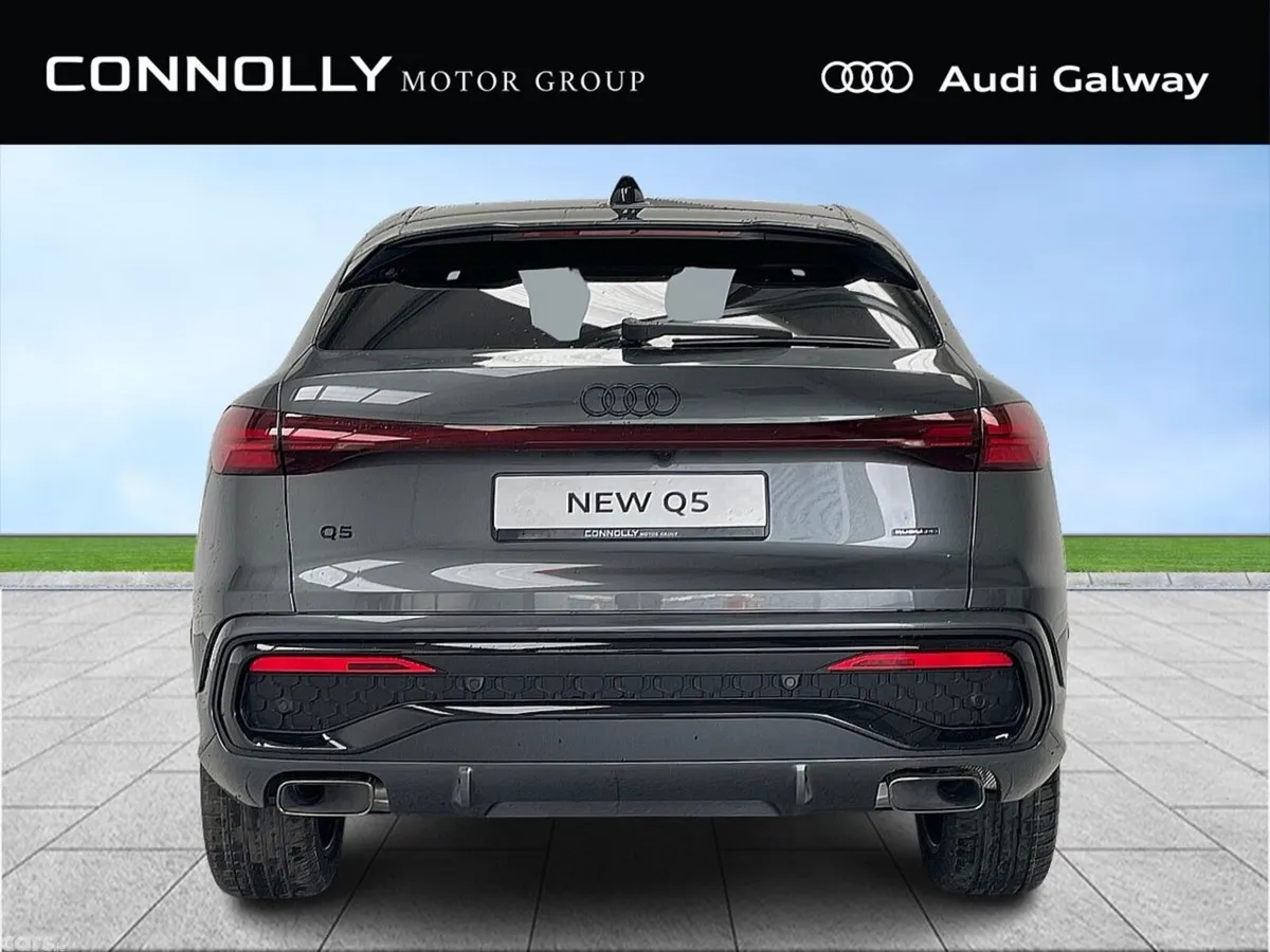Audi Q5 SUV, Petrol Plug-in Hybrid, 2027, Grey