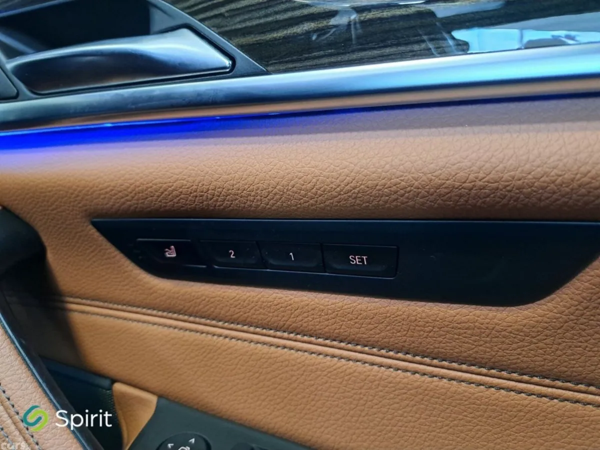 BMW 5-Series Saloon, Petrol Plug-in Hybrid, 2018, Blue