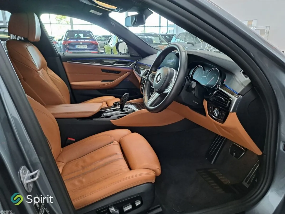 BMW 5-Series Saloon, Petrol Plug-in Hybrid, 2018, Blue