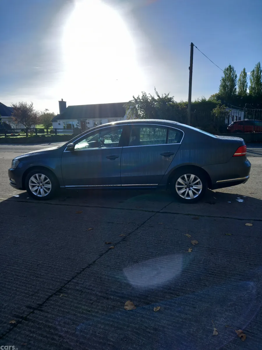 Volkswagen Passat Saloon, Diesel, 2013, Grey