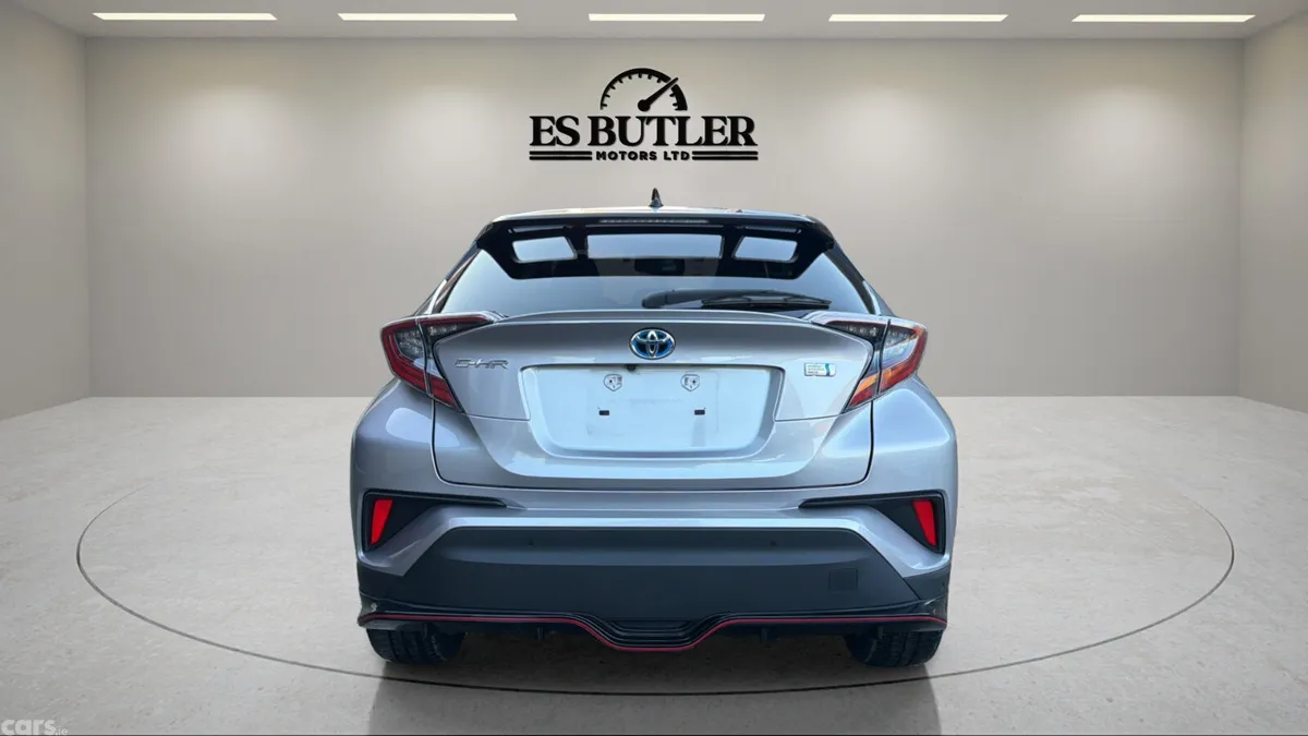 Toyota C-HR SUV, Petrol Hybrid, 2018, Grey