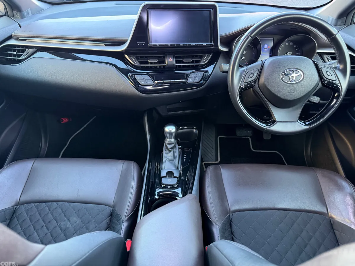 Toyota C-HR SUV, Petrol Hybrid, 2018, Grey