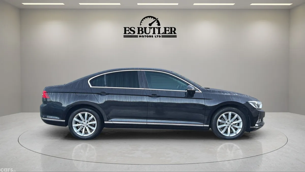 Volkswagen Passat Saloon, Diesel, 2018, Black