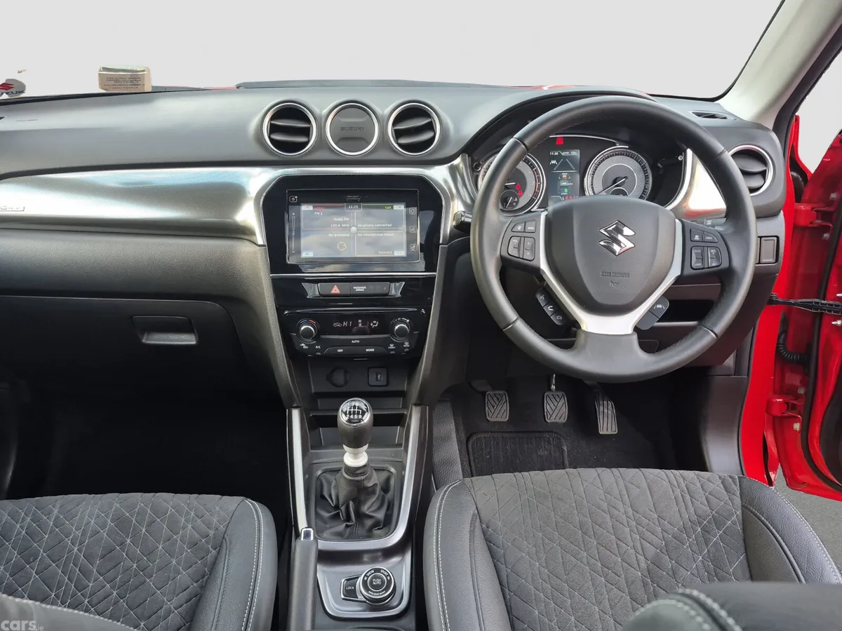 Suzuki Vitara SUV, Petrol, 2024, Red