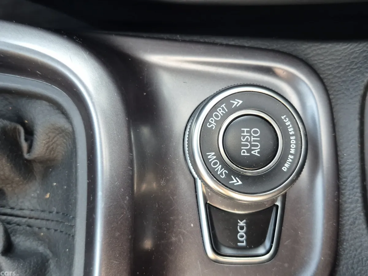 Suzuki Vitara SUV, Petrol, 2024, Red