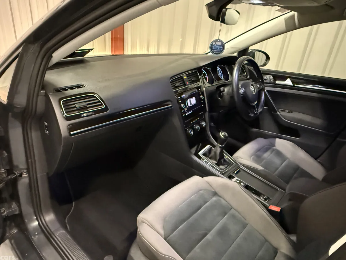 Volkswagen Golf Hatchback, Diesel, 2018, Grey