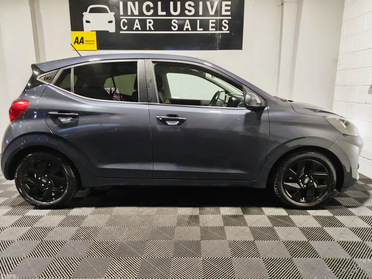 Hyundai i10 Hatchback, Petrol, 2023, Grey