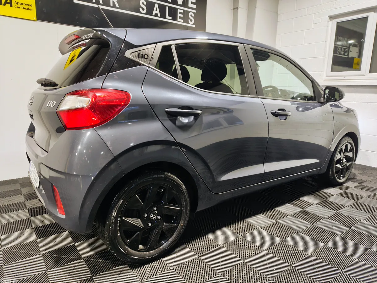 Hyundai i10 Hatchback, Petrol, 2023, Grey