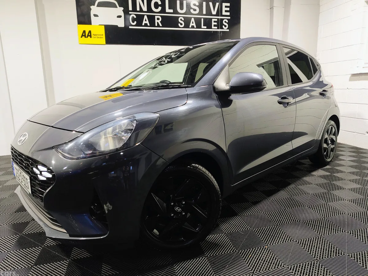 Hyundai i10 Hatchback, Petrol, 2023, Grey