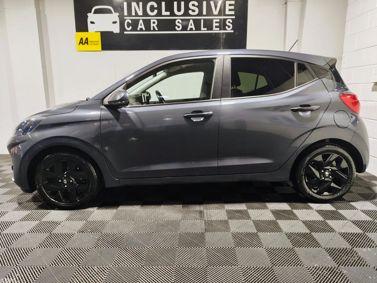 Hyundai i10 Hatchback, Petrol, 2023, Grey