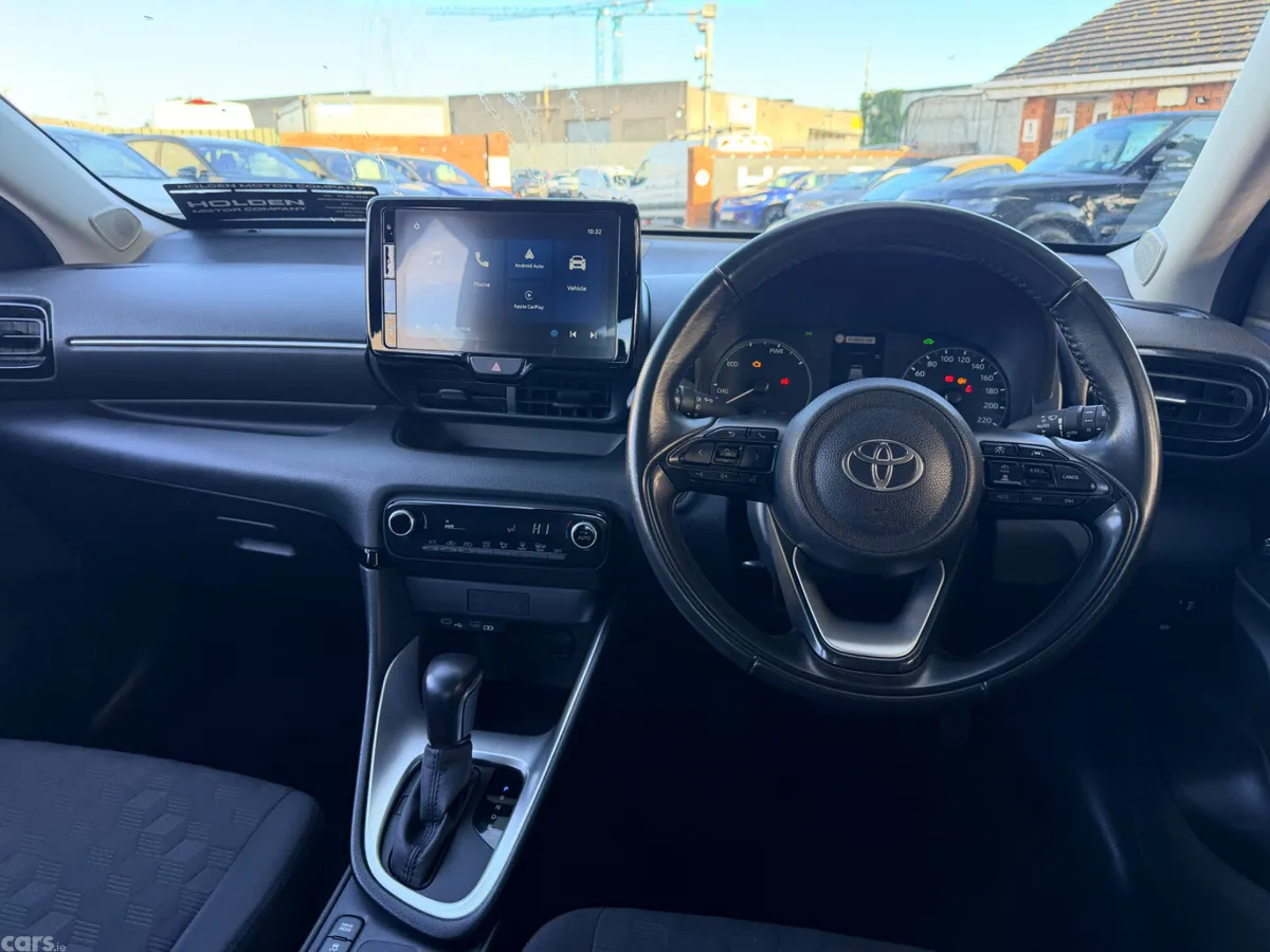 Toyota Yaris Hatchback, Petrol Hybrid, 2024, Black